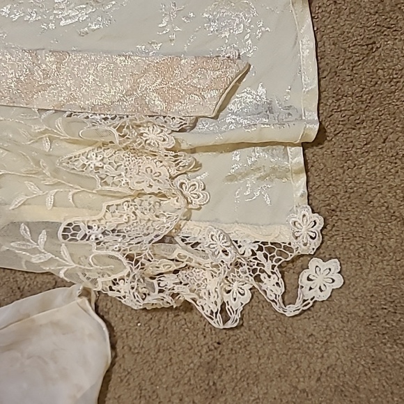 Vintage lace cream blouse - Picture 4 of 11